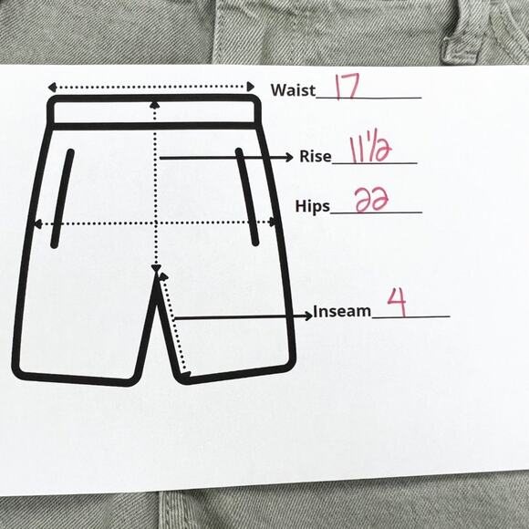 NEW Universal Thread Womens 14 Dusty Olive Vintage Midi Stretch Shorts Raw Hem - Picture 8 of 9